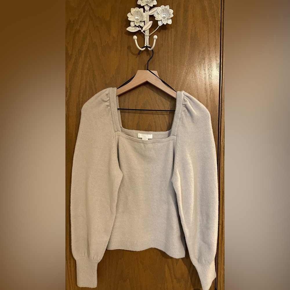 H&M sweater size med; tan square neck NWOT
